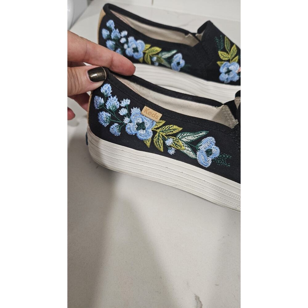 Kids X Rifle Paper Co. Embroidered Floral Slip On Sneakers Size 7.5 View 4